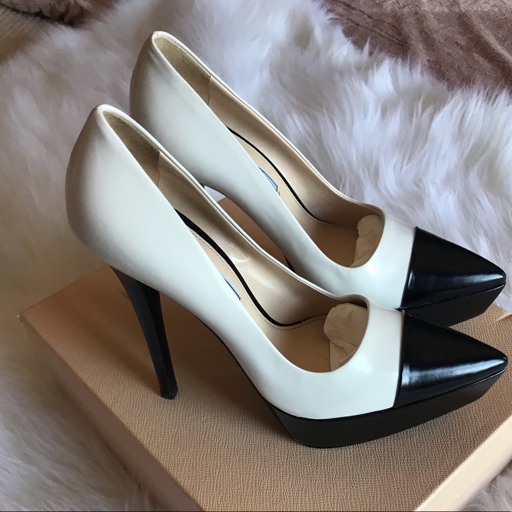 Prada Pumps heels  👠